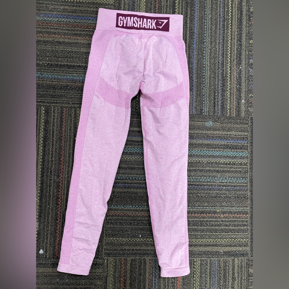 Gymshark, size small legging, Pink